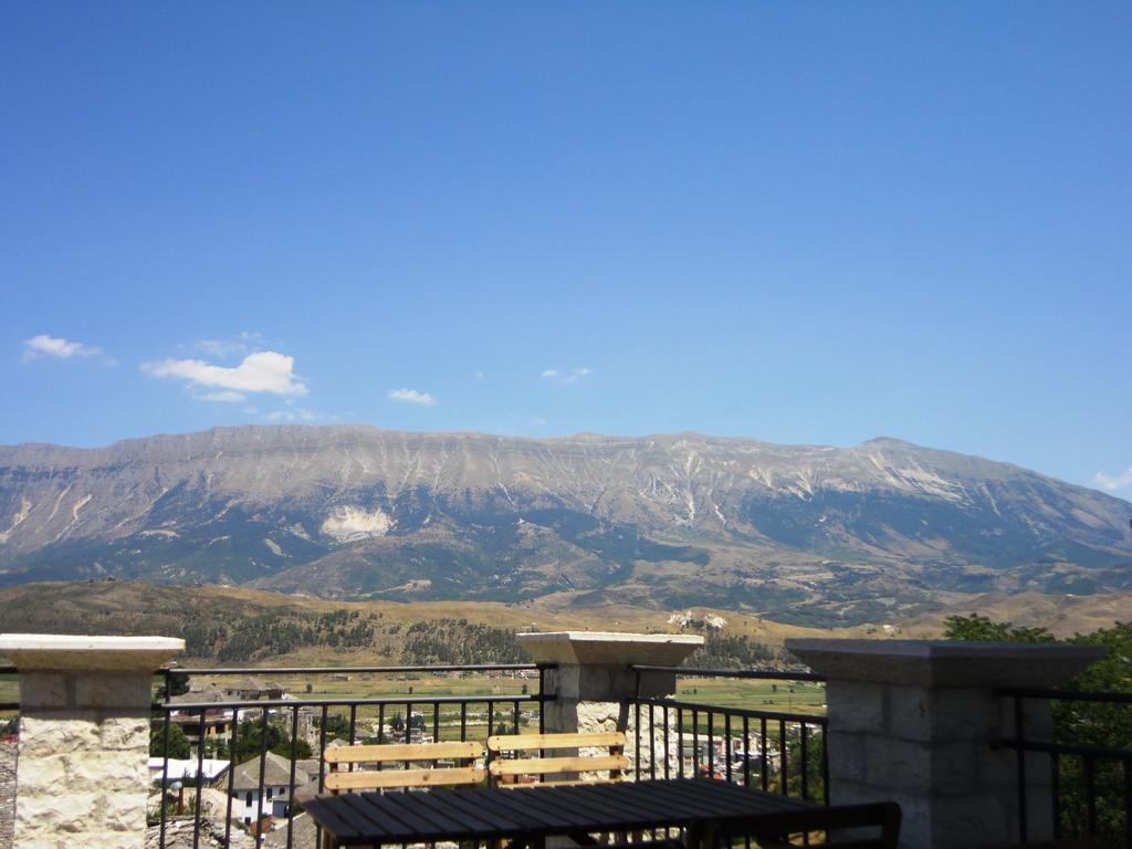 Hotel Kalemi 2 Gjirokastra Kültér fotó