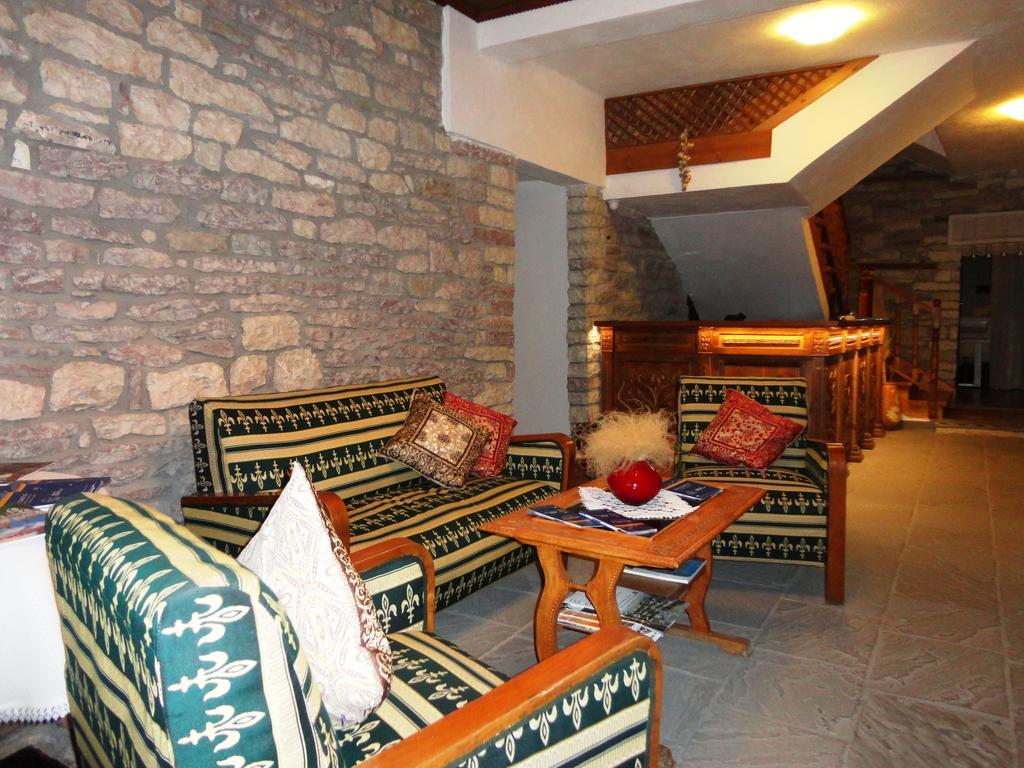 Hotel Kalemi 2 Gjirokastra Kültér fotó