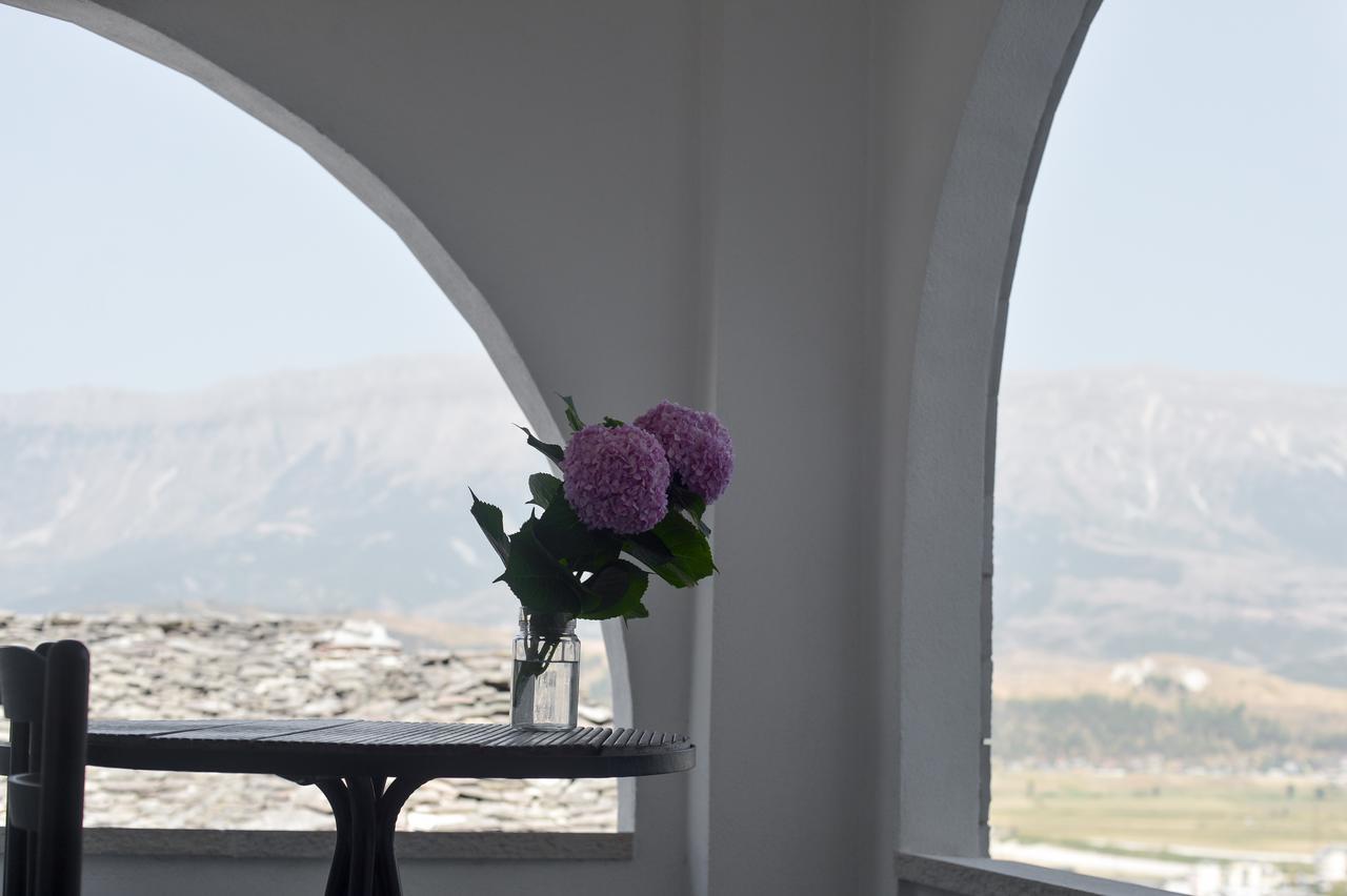 Hotel Kalemi 2 Gjirokastra Kültér fotó