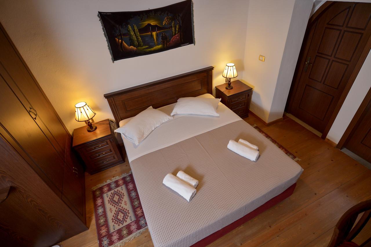Hotel Kalemi 2 Gjirokastra Kültér fotó