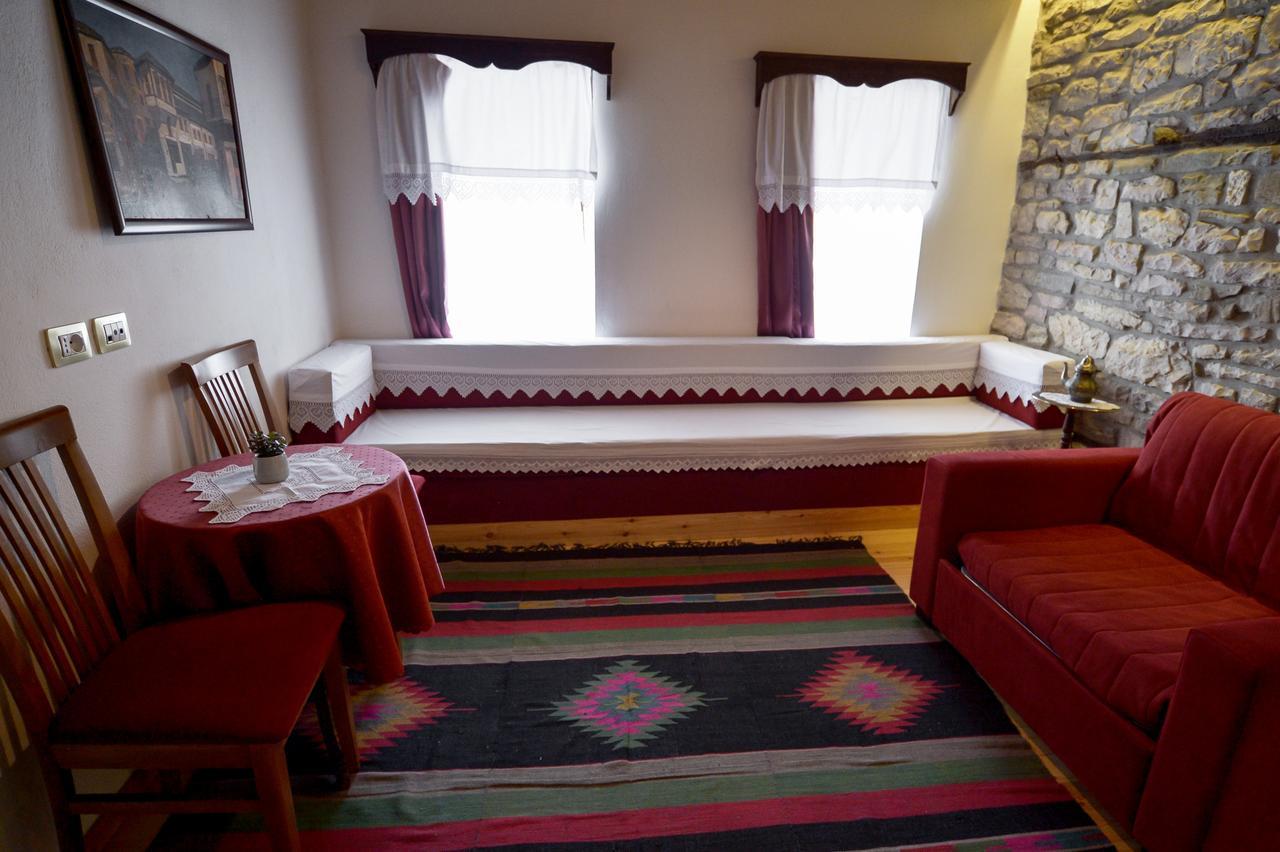 Hotel Kalemi 2 Gjirokastra Kültér fotó