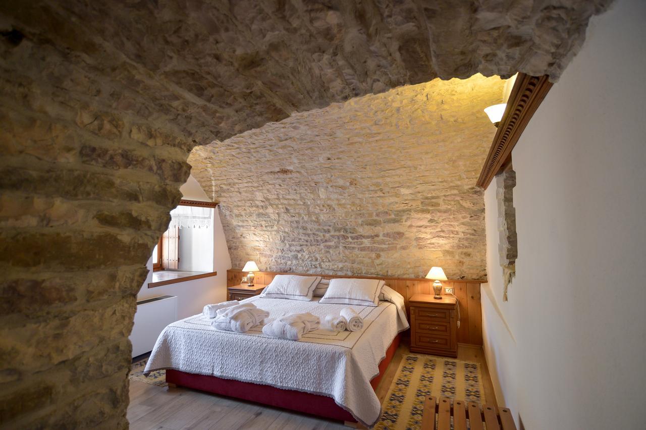 Hotel Kalemi 2 Gjirokastra Kültér fotó