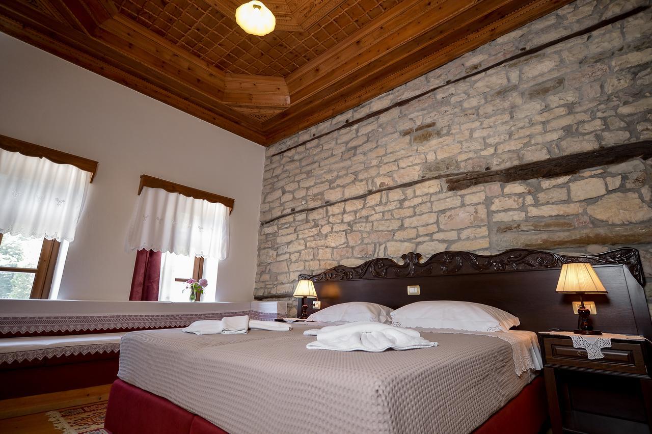 Hotel Kalemi 2 Gjirokastra Kültér fotó